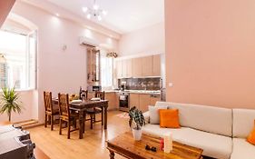 Kantouni Bizi Myranthis Apartment